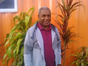 Le parcours de Jean-Pierre Hnawia Le parcours de Jean-Pierre Hnawia