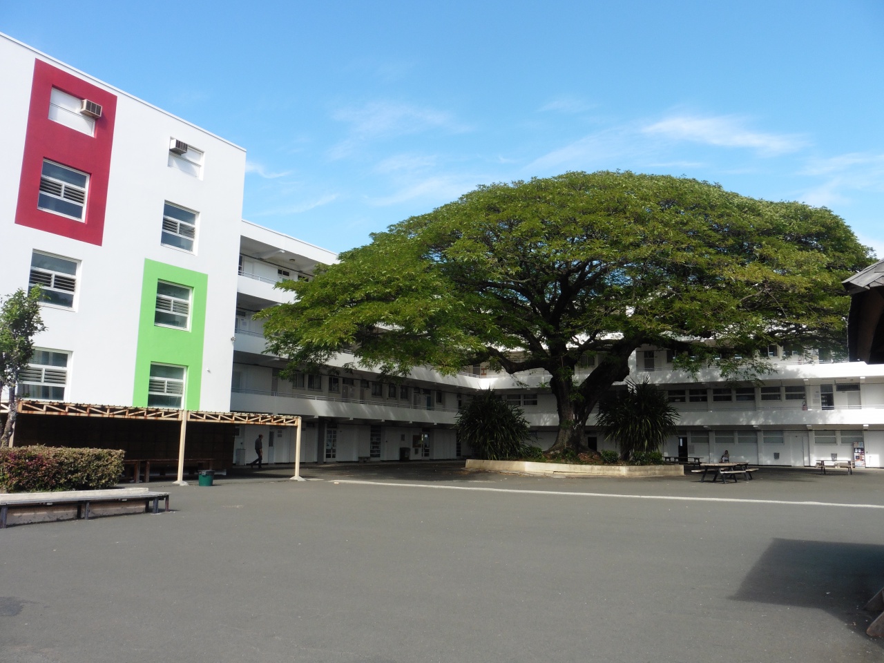 et son externat et son externat